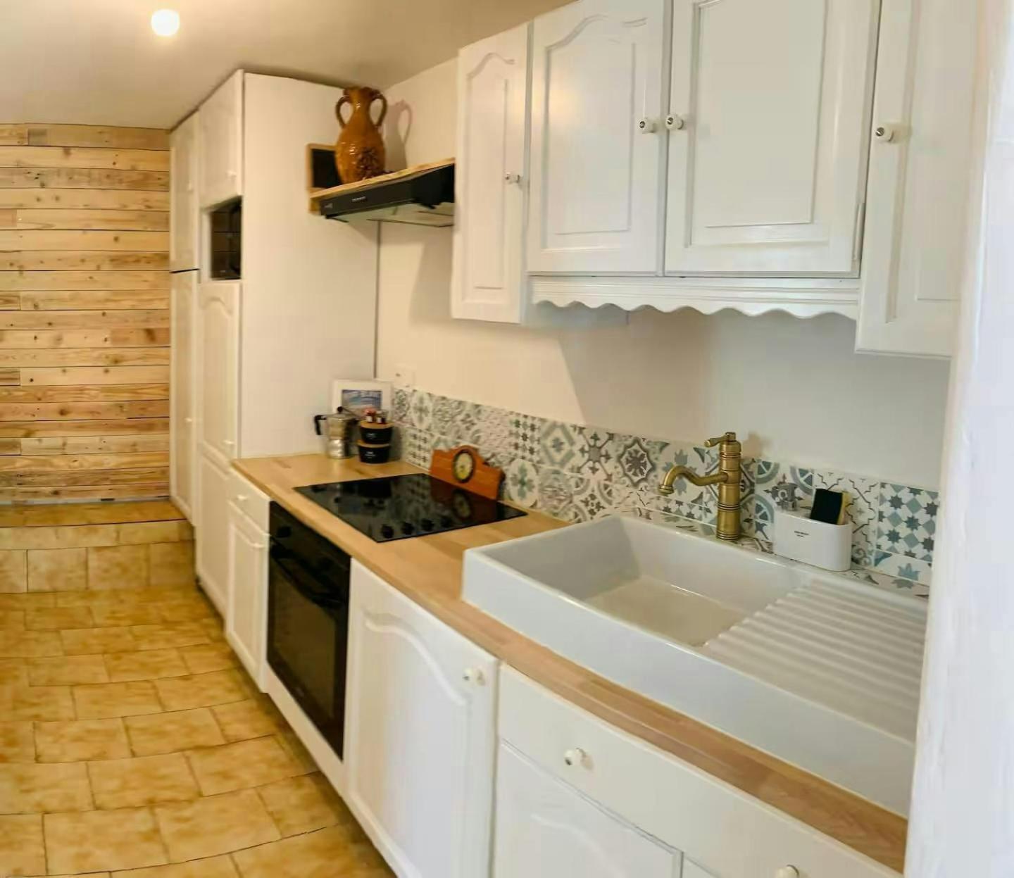 Le Coccoon Ain Apartment Virignin Екстериор снимка